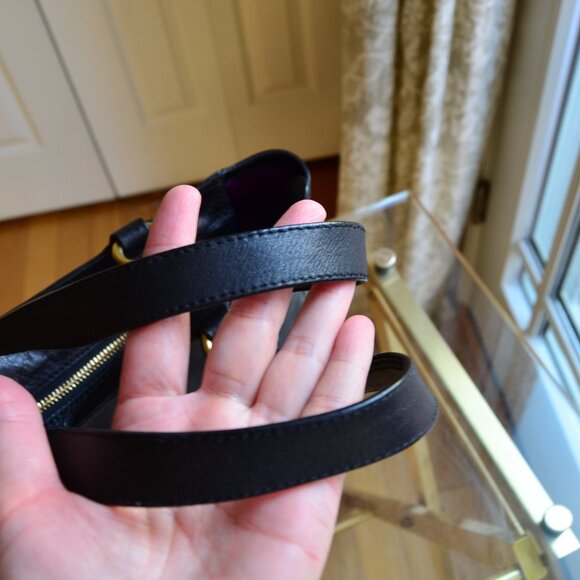 Coach black leather handbag with gold grommets - Picture 11 of 16